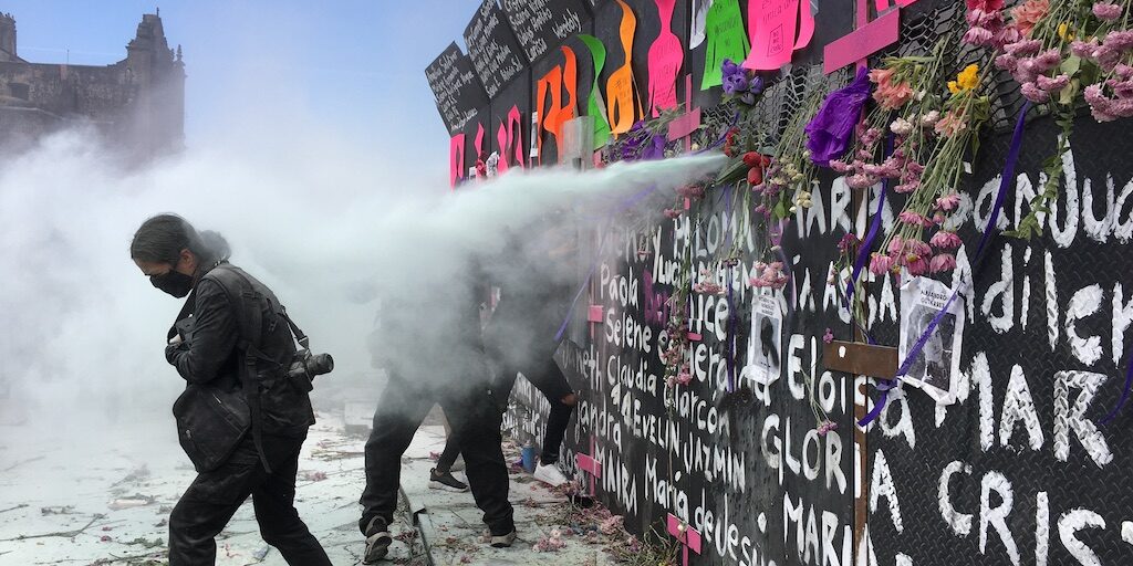 México dos parejas LGBT víctimas de abuso policial en Oaxaca y