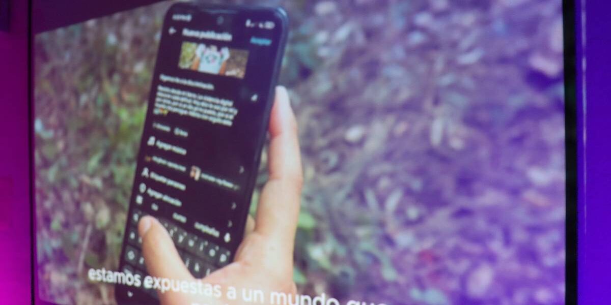 RedesSocialesYAdolescencias2